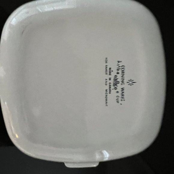 Vintage Blue Corn Flower Corning Ware 6 Cup Baking Dish - Picture 4 of 4